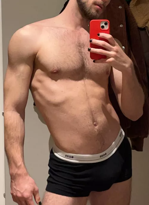 23 looking for muscular hunks @kiwwwifruit