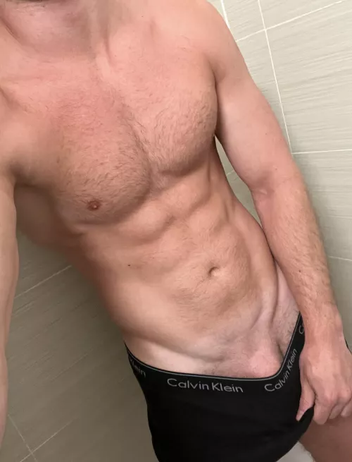 24 fit top for femboys/smooth bottoms @ blakee_hollandd