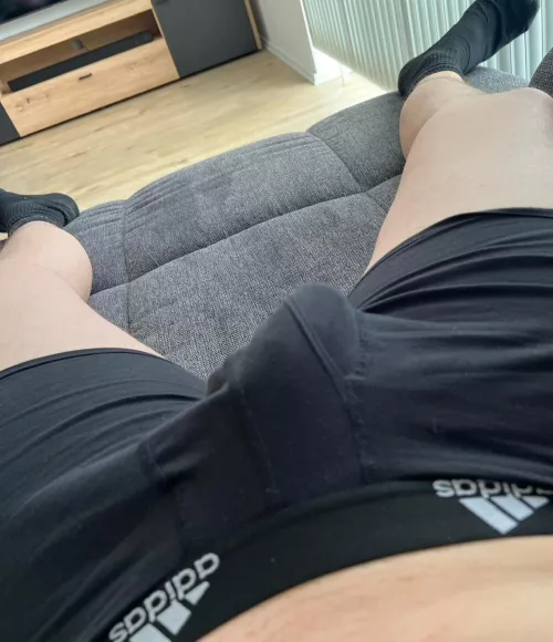 25 hung n horny af. Ben_smt25    Cut/hung+++