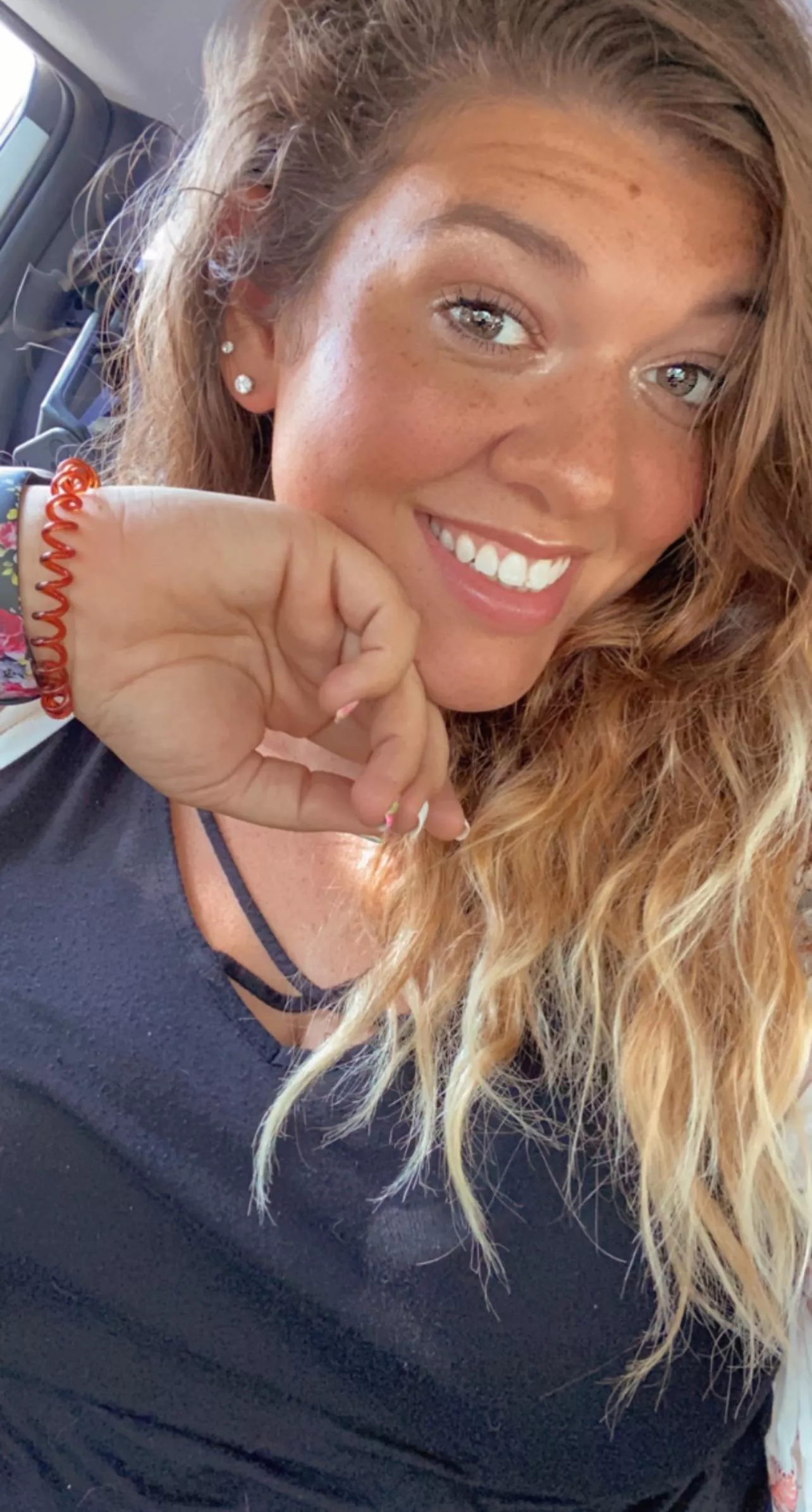 a chunky girl with a pretty smile will solve all those problems. 