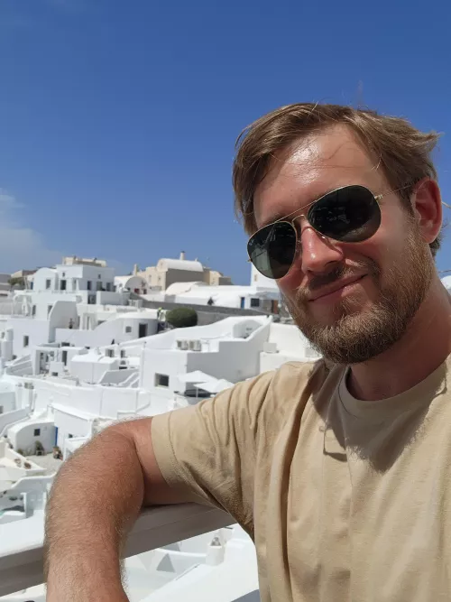 A guy by the sun 🌞 😎 