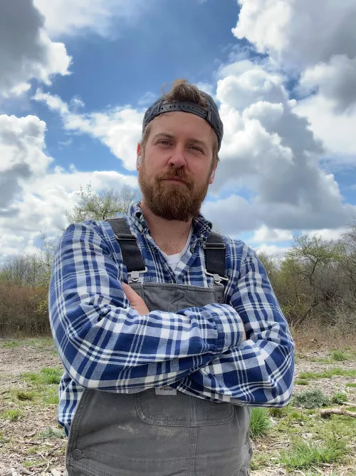 Beautiful day to work on the farm 🌞 