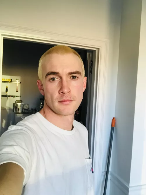 Can’t decide if I should shave my head again