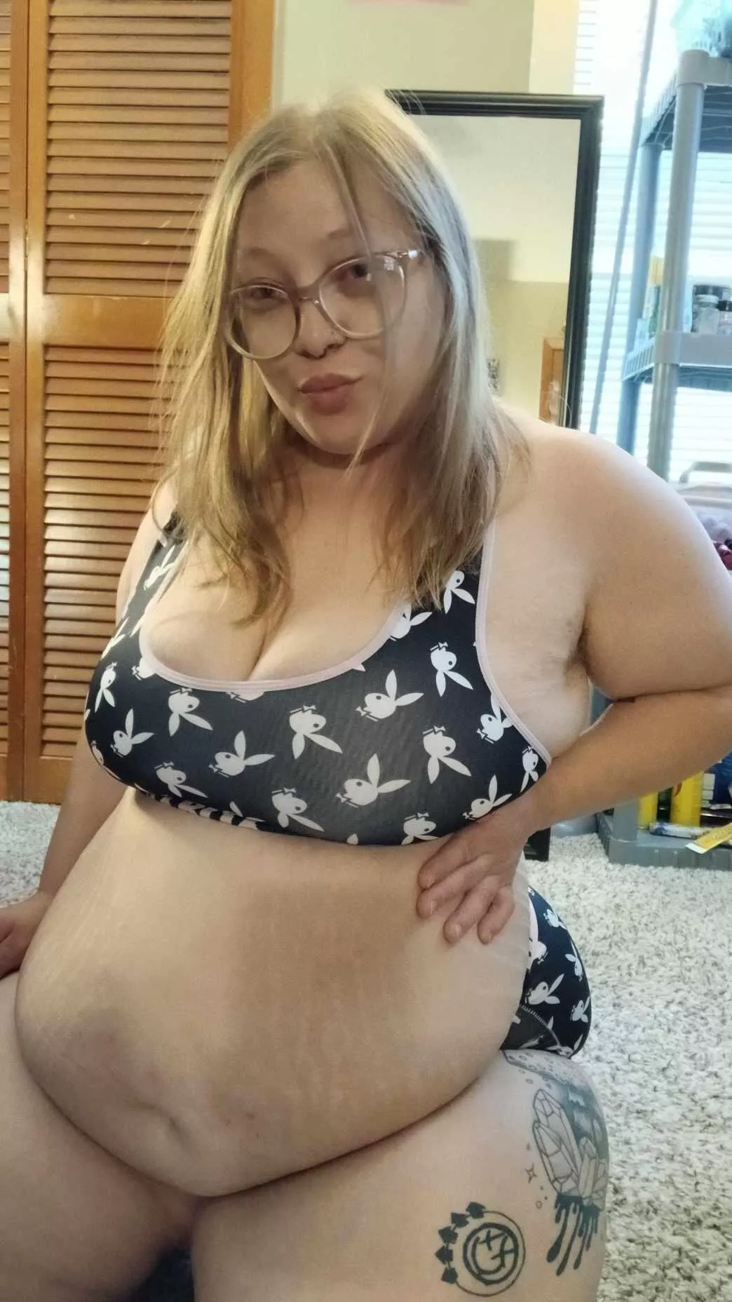 Come feed me lots of sweet treats then fuck me to sleep, daddy