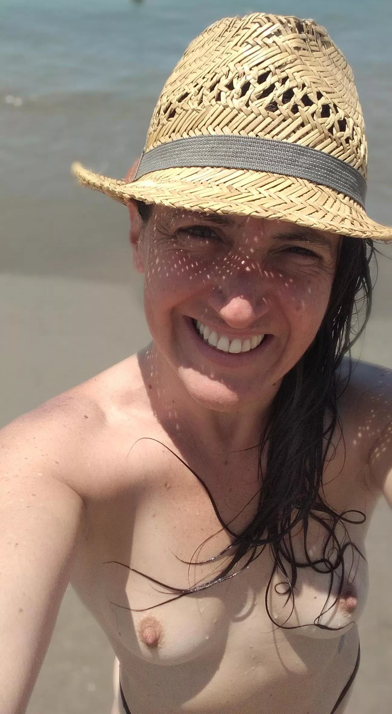 Did anyone ask for a Latino MILF? 🌶️ 🔥