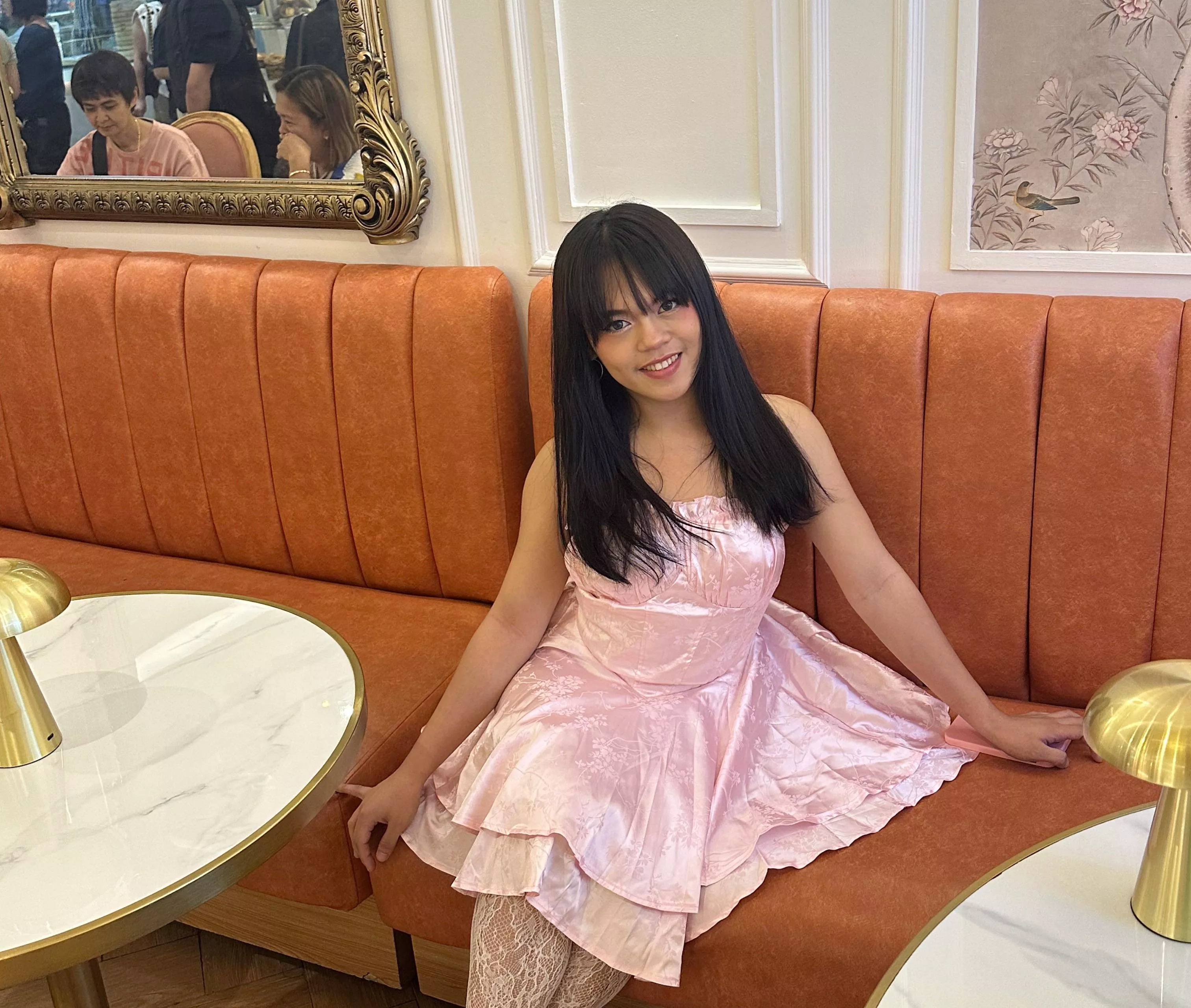 Do i look good in pink?🎀