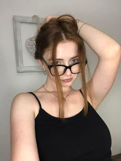 Do you like innocent and naughty girl like me 😜😈