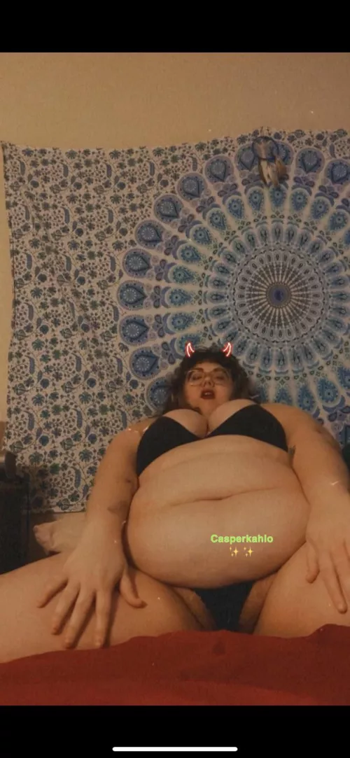 Do you like that my undies are too small for me or noo🤠