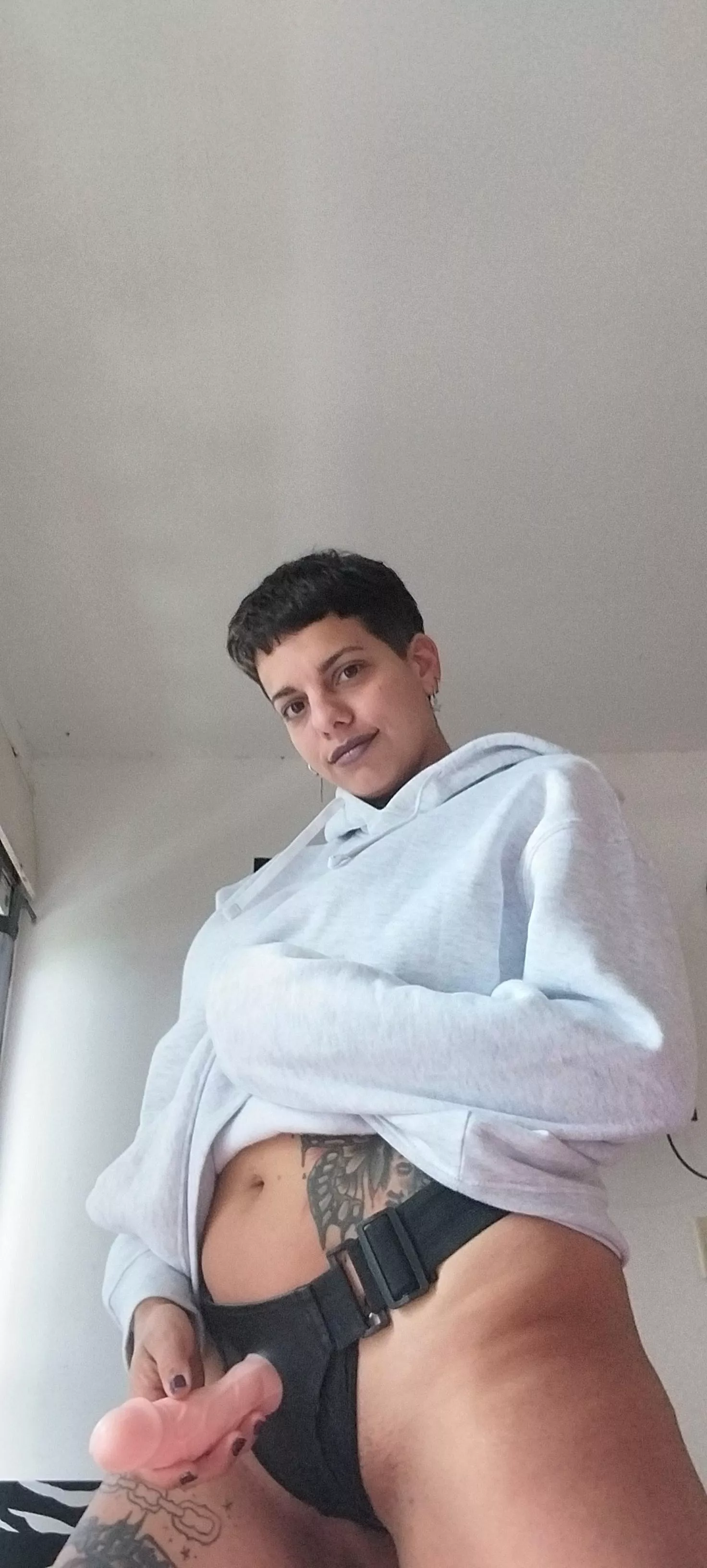 Get on your knees and open your mouth for me