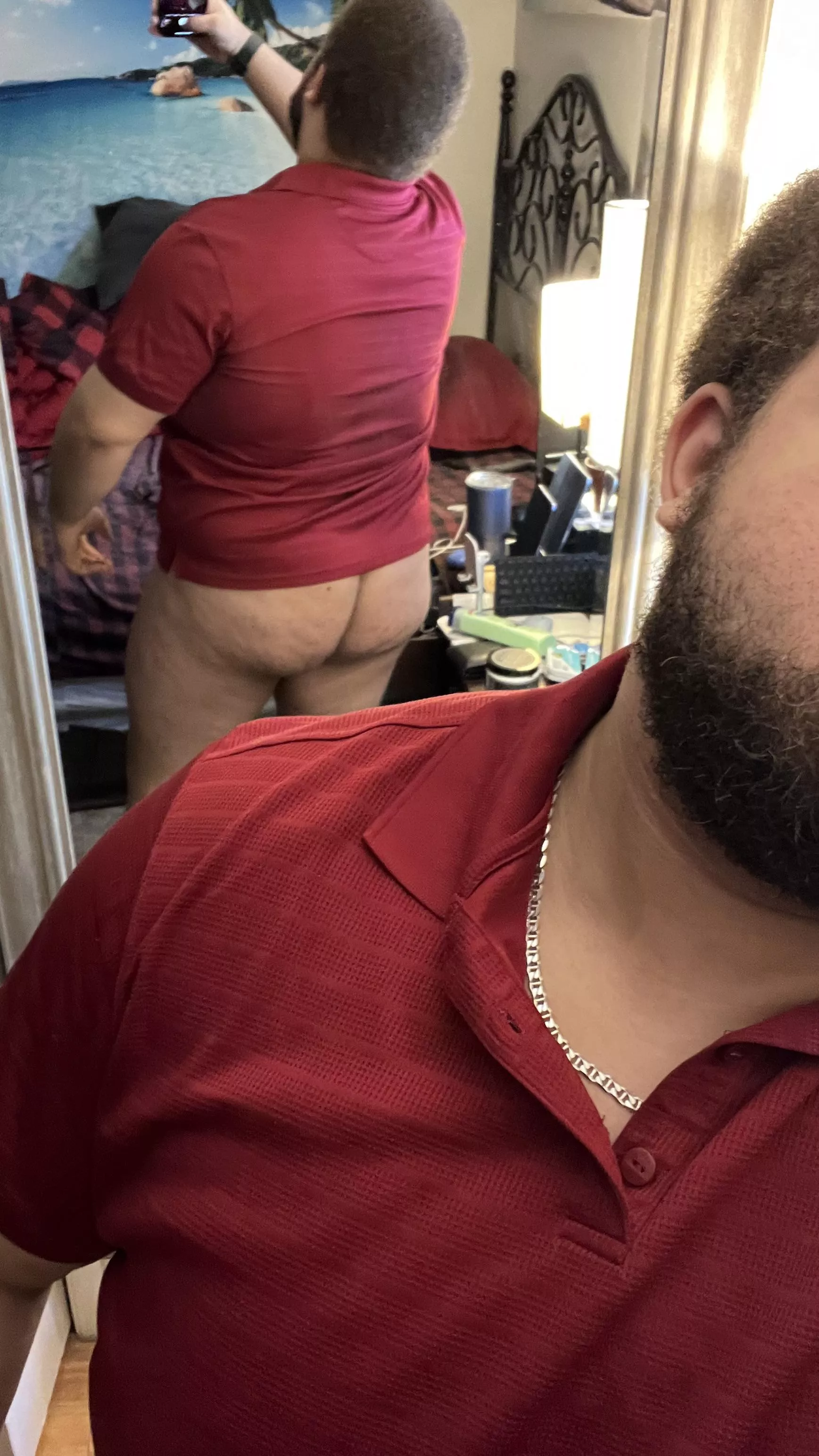 Happy Sunday you sexy bears. 