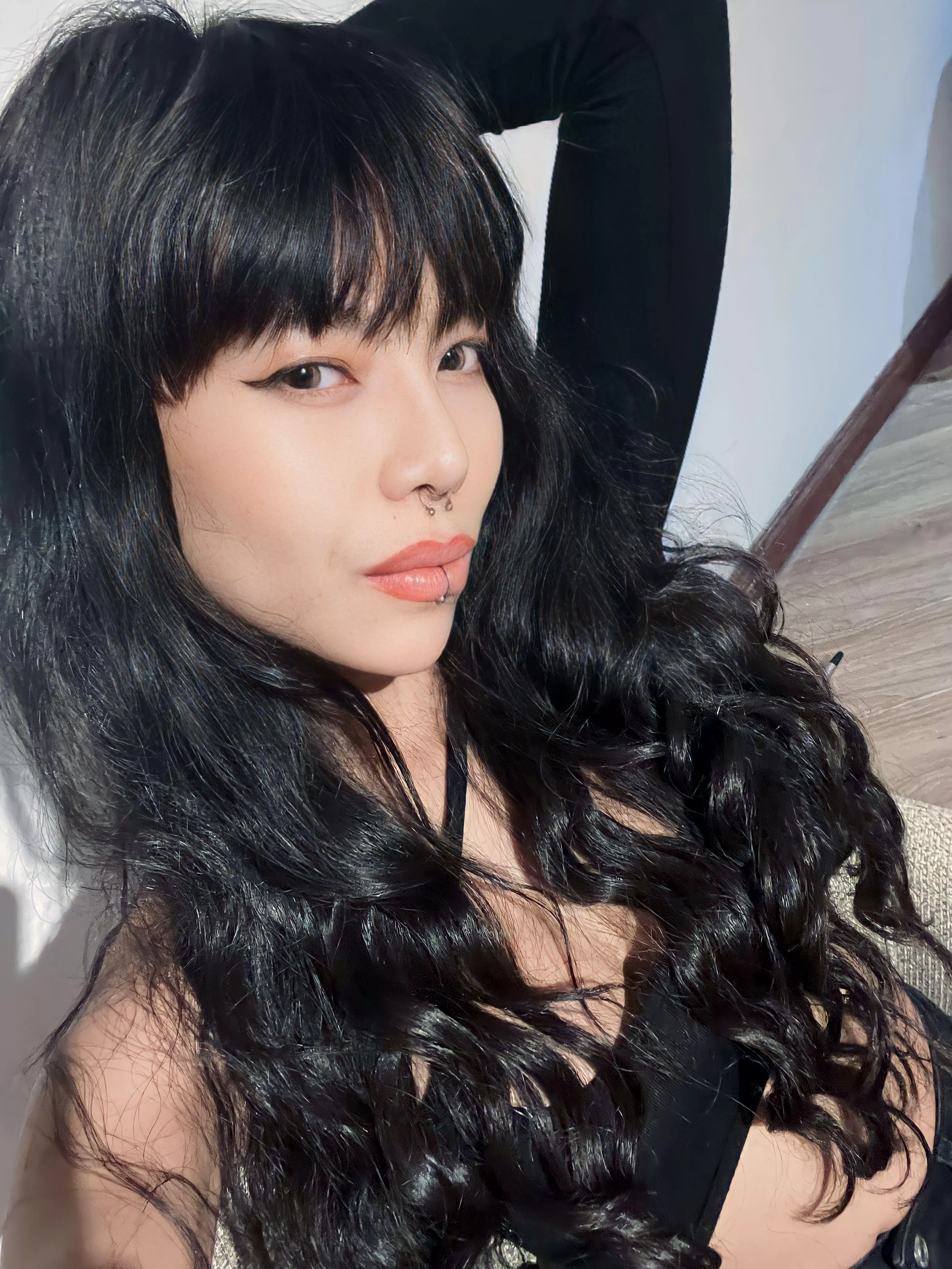 How long could you resist the temptation of my roommate's beauty? 💡