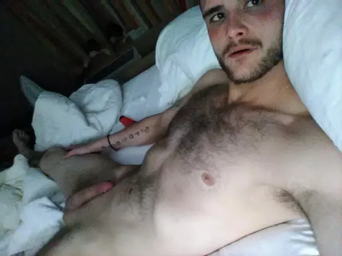 How thinks I’m hot