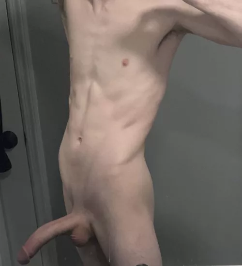 I heard the curve helps with deep throating 👅