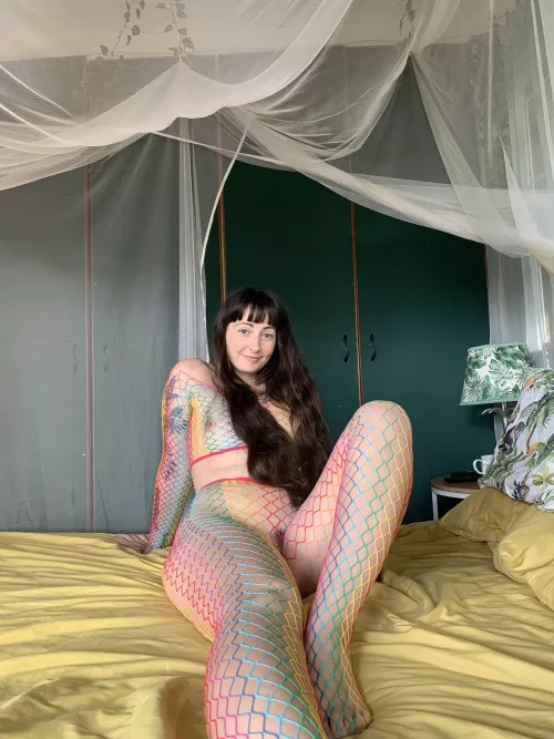 I hope you like a girl with long legs and dimples [f]