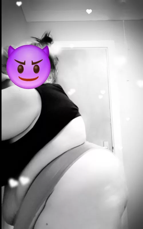 I make the rocking world go round. 