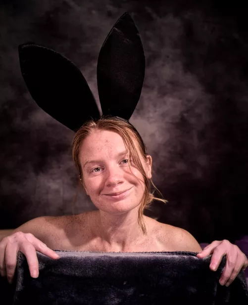 I text you this pic at 2am, what do you do?📱