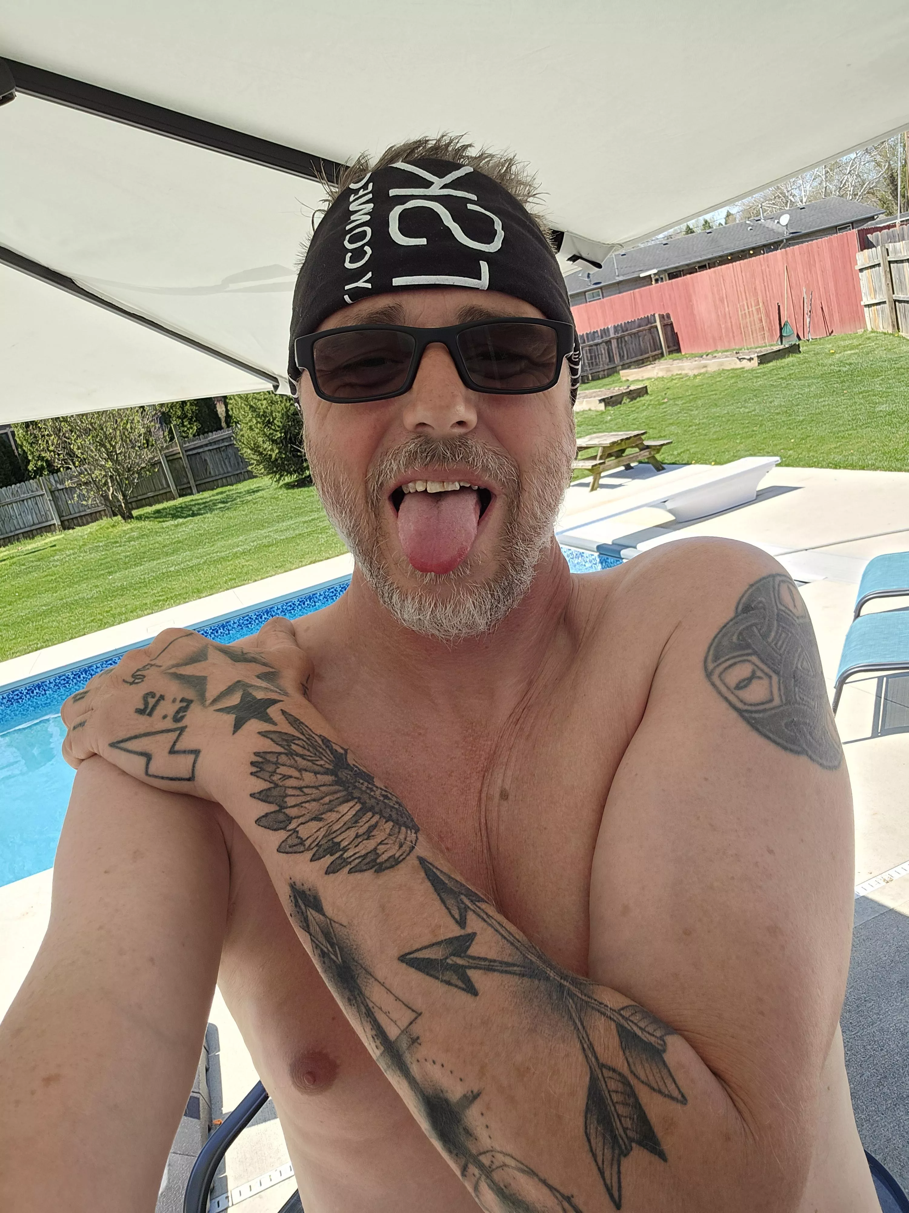 Indiana Daddy [45] is loving the early spring! 🌼🌱🌞