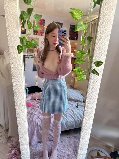 Lonely in my hotel room [wife]