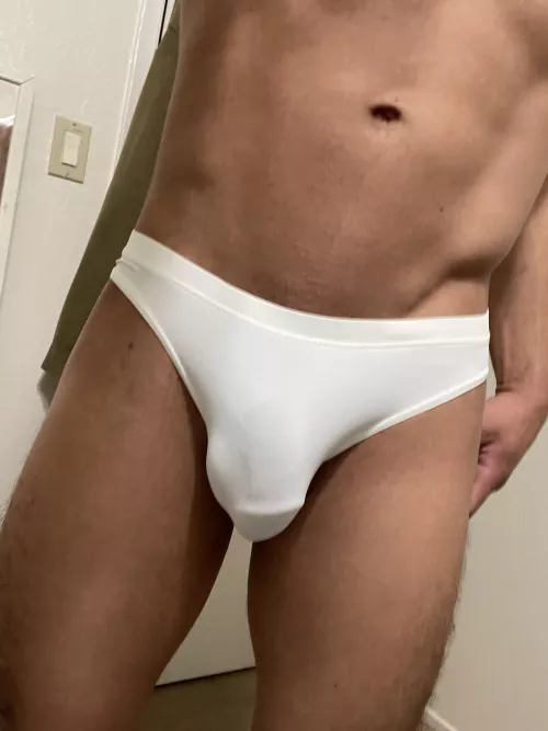 Love this pair. Always feel cute in them 😊