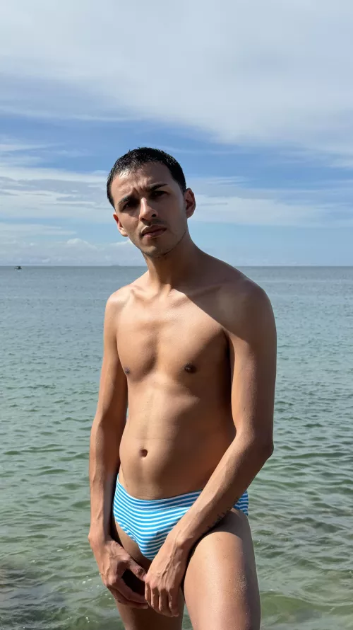 my first time knowing the sea 🌊