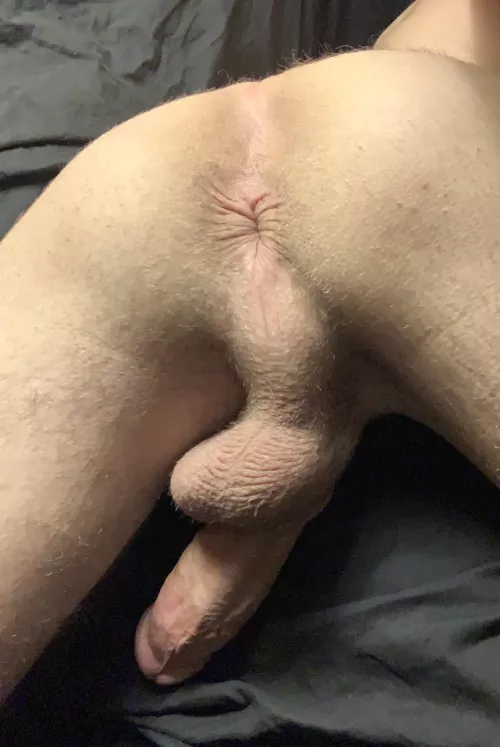 My tight pink butthole for your viewing pleasure 😜
