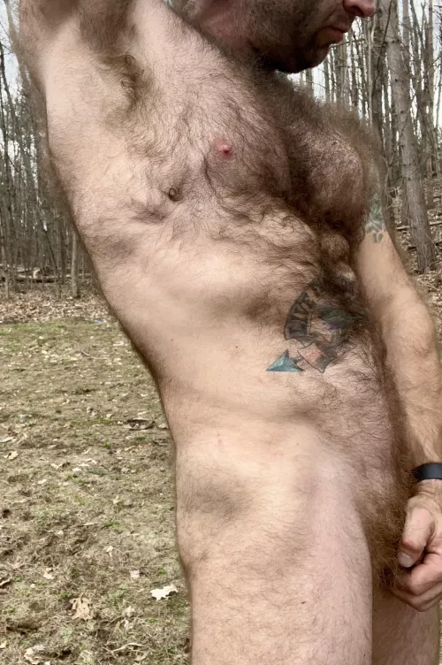 Posing on the farm 💪 