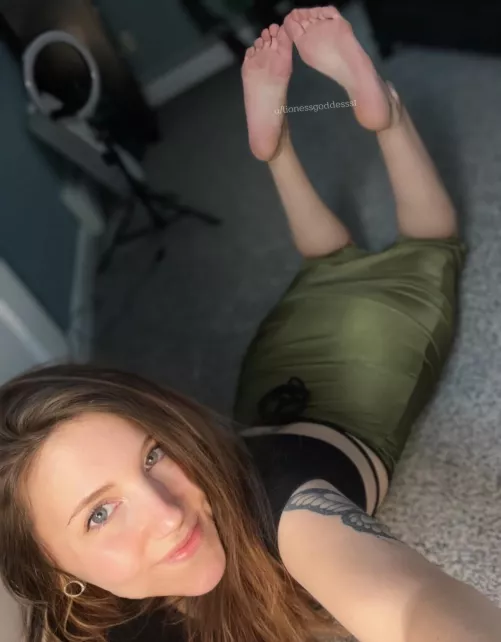 Propping my feet up so you can get down to business