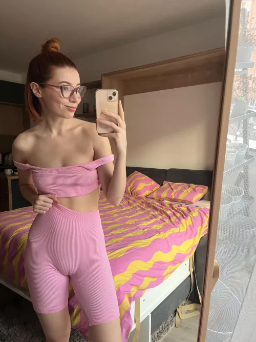 Small and fat cameltoe