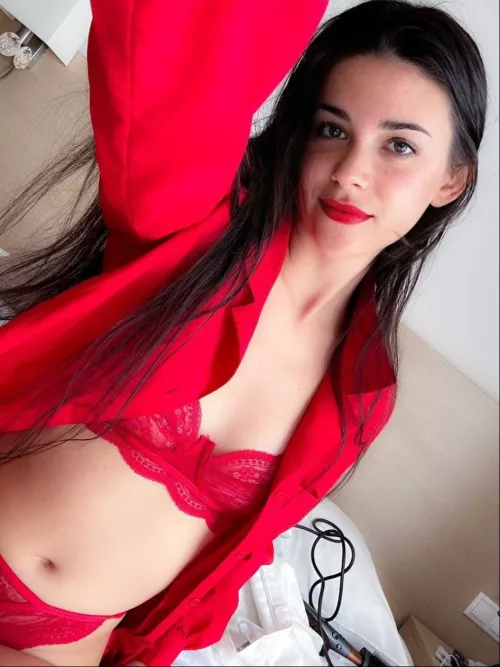 sometimes i feel like male teachers stare too much on my body