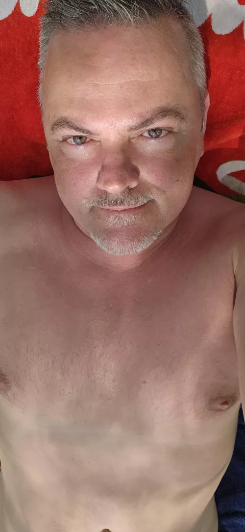 Sunbathing in the middle of April, very convenient for me