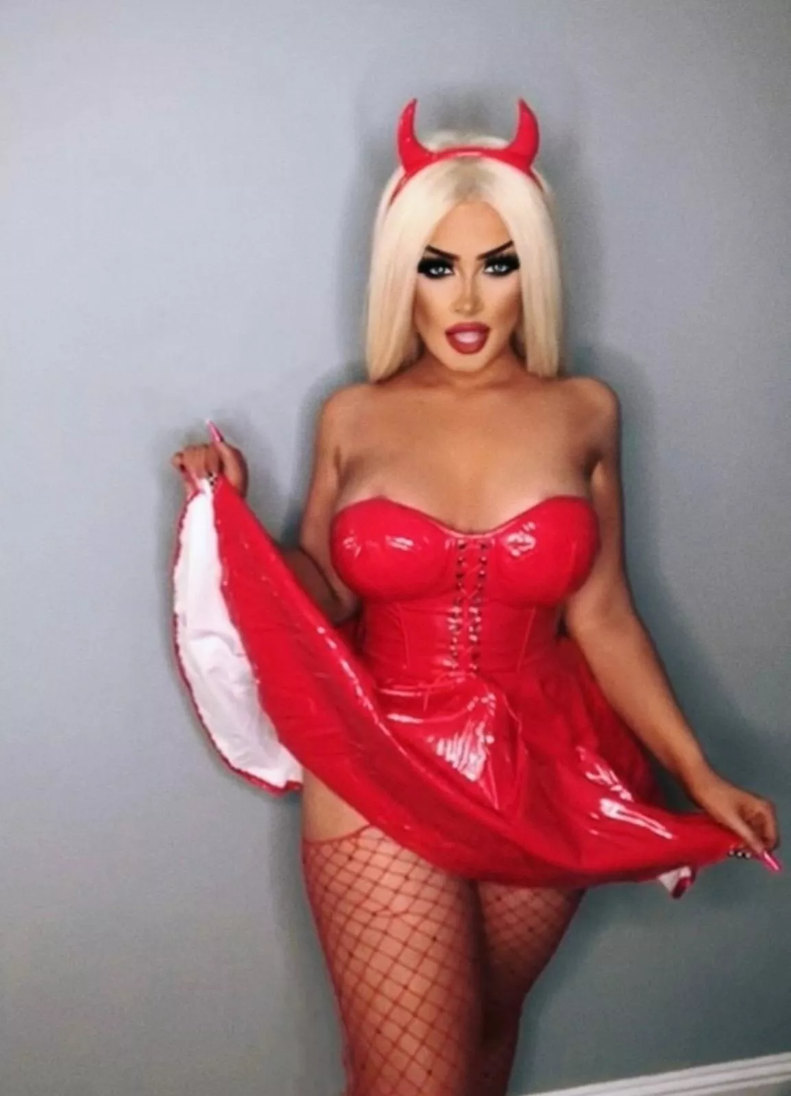 this shiny girl is going to make a man sin