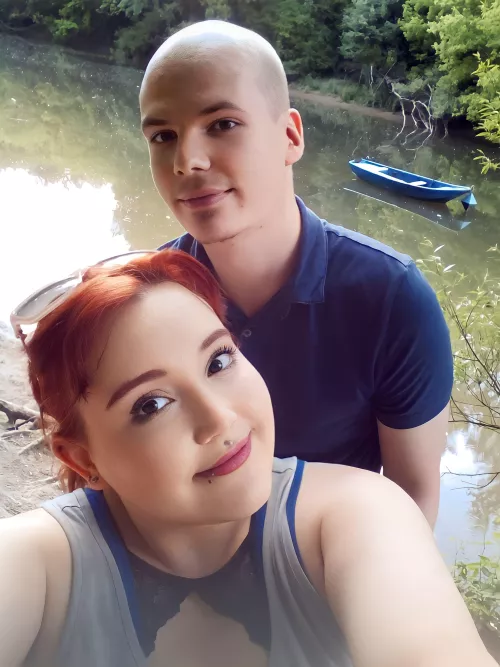 Who wants to cum on my husbands face?