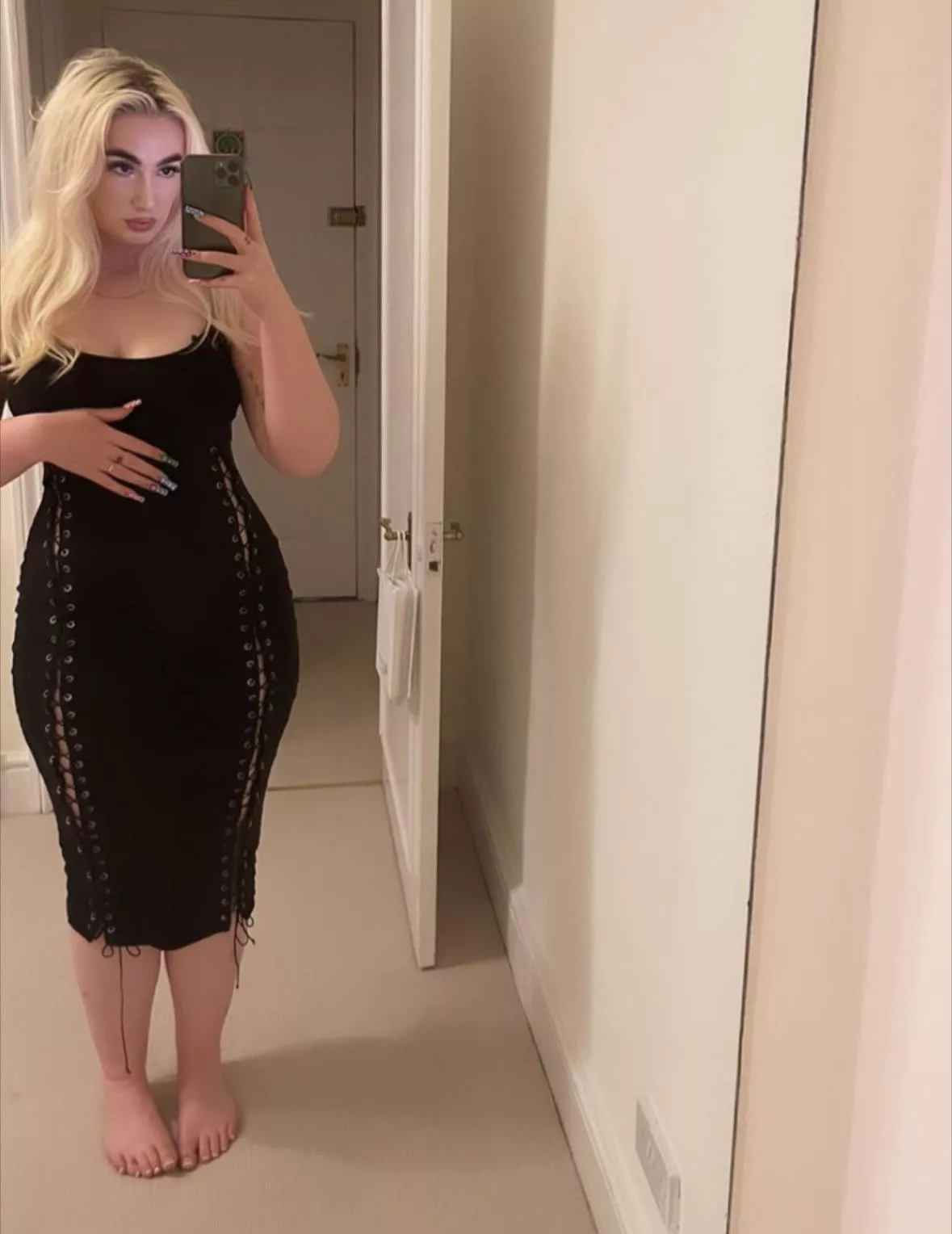 Would you take me out dressed like this?