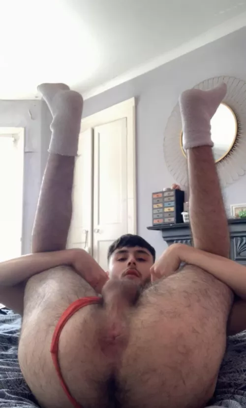 20 sub faggot so tempted to fuck my ass with my dildo just need a dom to control me! bell.harry03