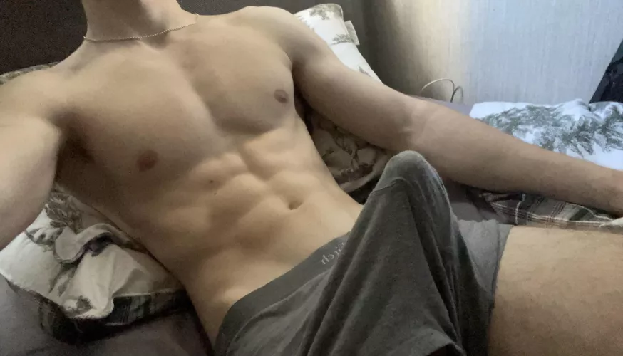 21 fit hung with abs looking for similar bro to cum live sc: @teooww +verse