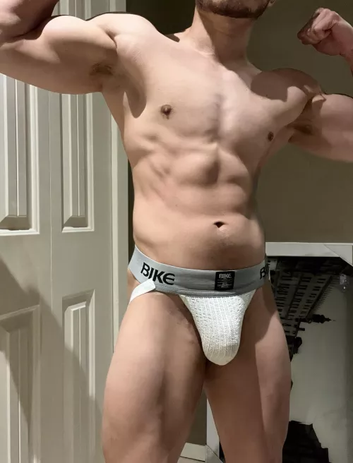 [25] worship me after my workout bro?