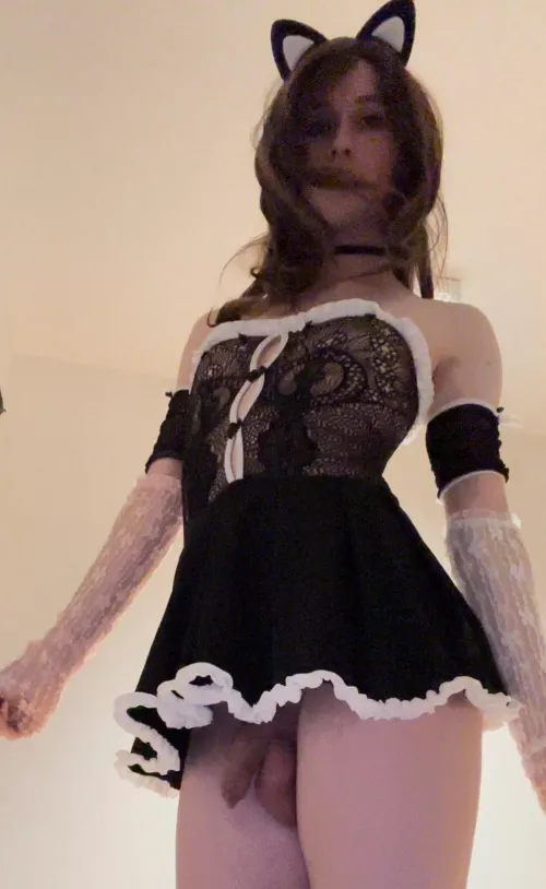 All alone at home 🙈😇