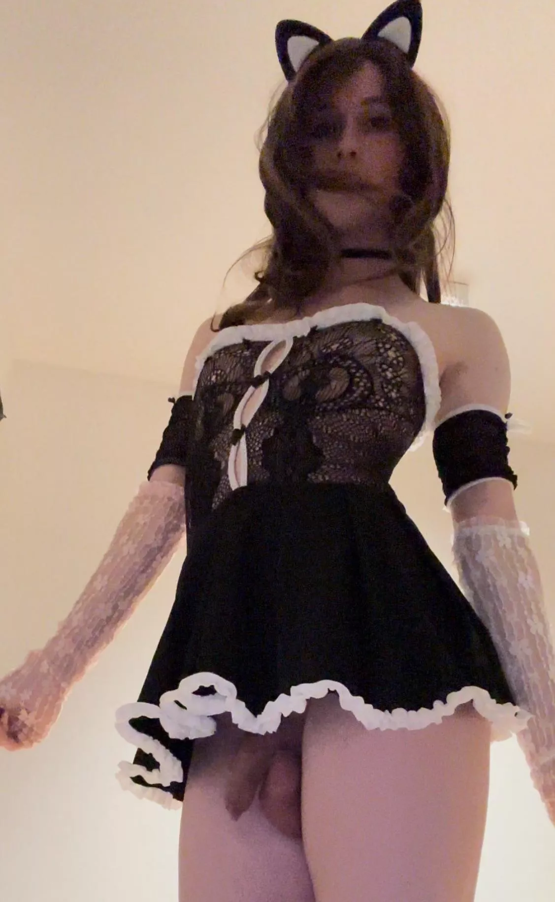 All alone at home 🙈😇