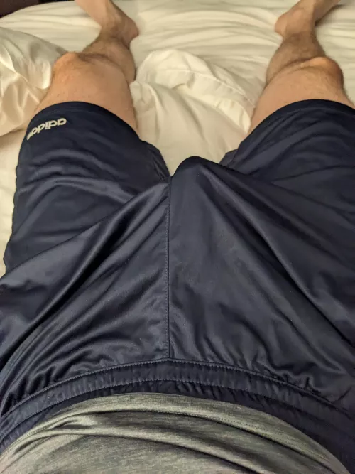 Anyone else like how bulges look in gym shorts?