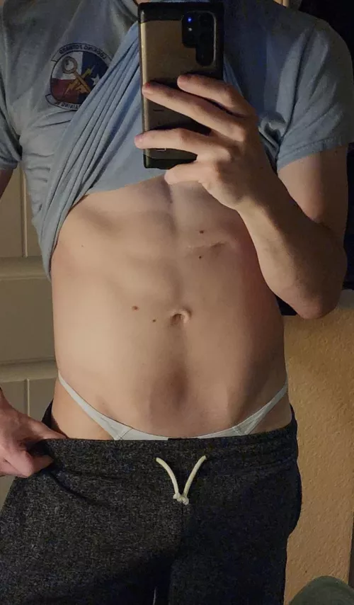 Anyone wear thongs daily? 