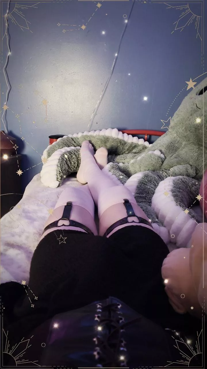 Best way to sleep :3