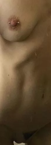 Come to kiss my nipples :)