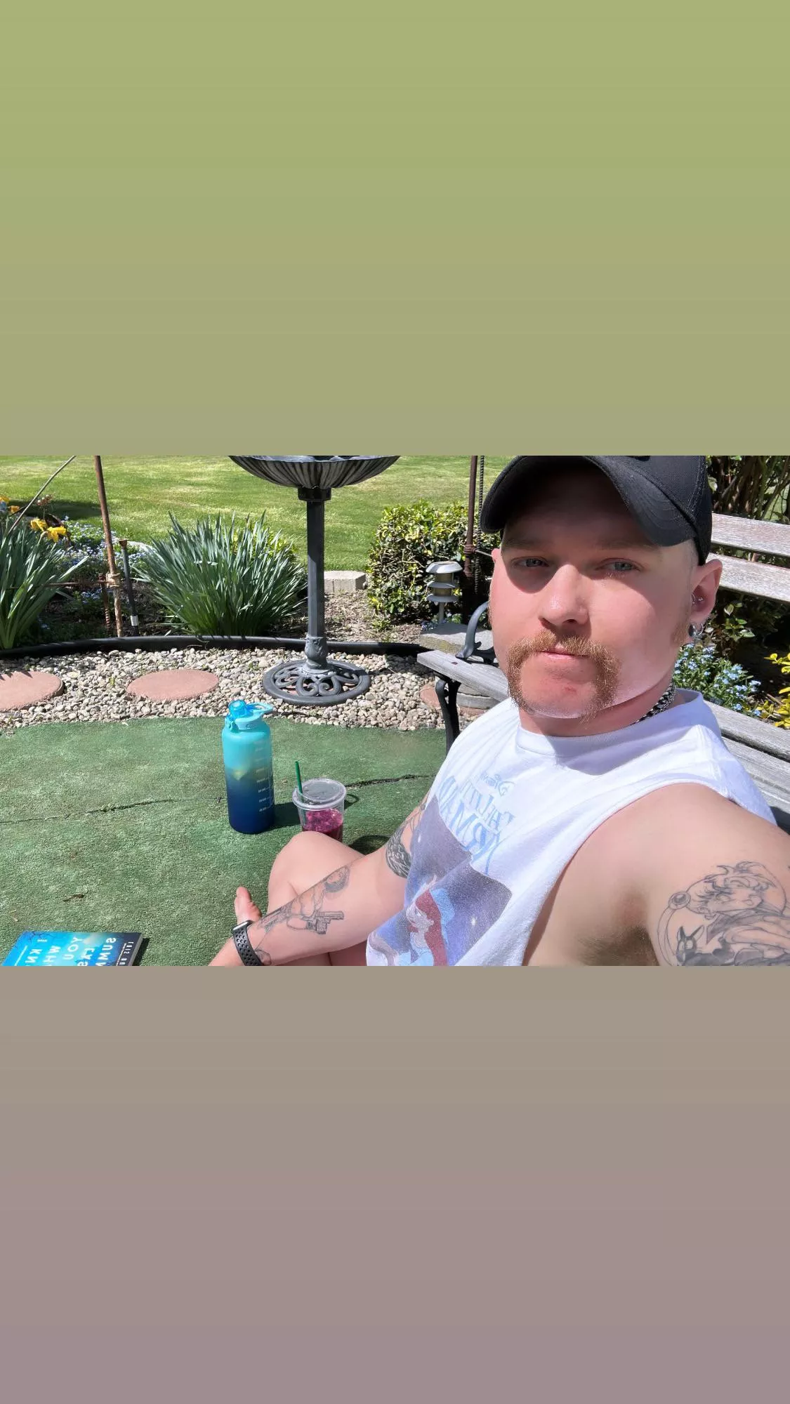 Days off are for caffeine, sunshine, jogs and books ☺️ In case nobody tells you I hope you have a good day! 