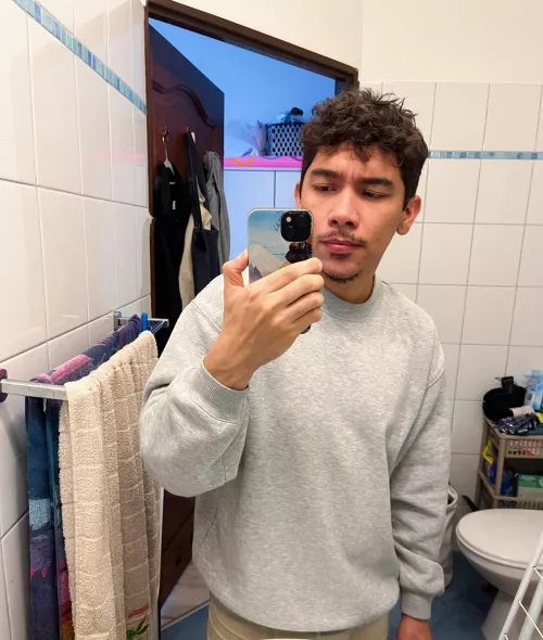 Decided to grow some facial hair but don’t know if I should keep it