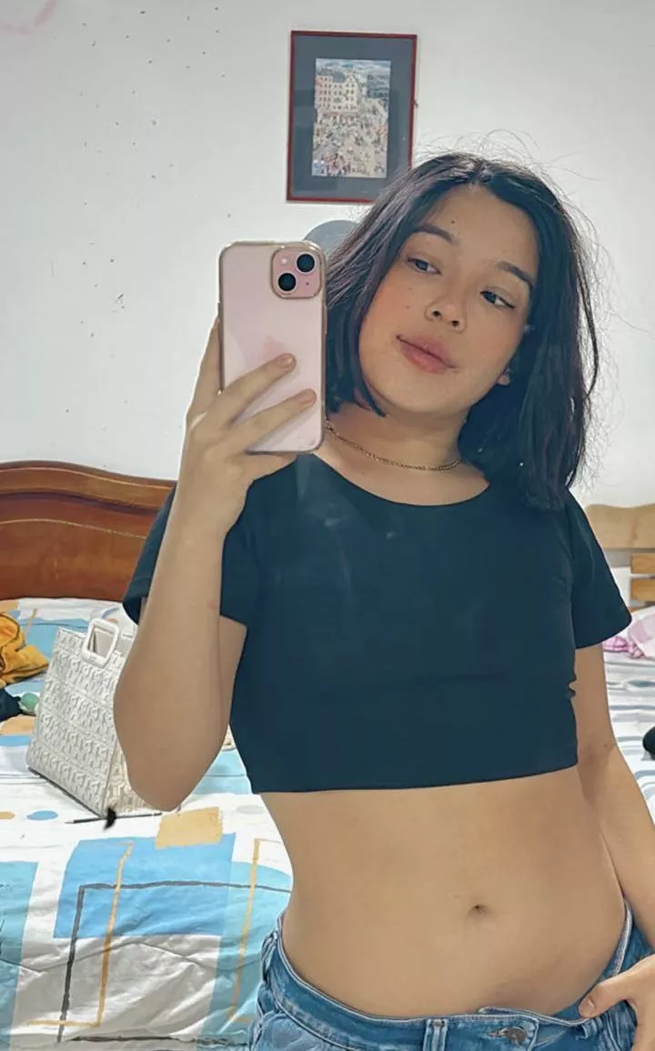 Does anyone have any strong opinions about crop tops? love them? hate them?