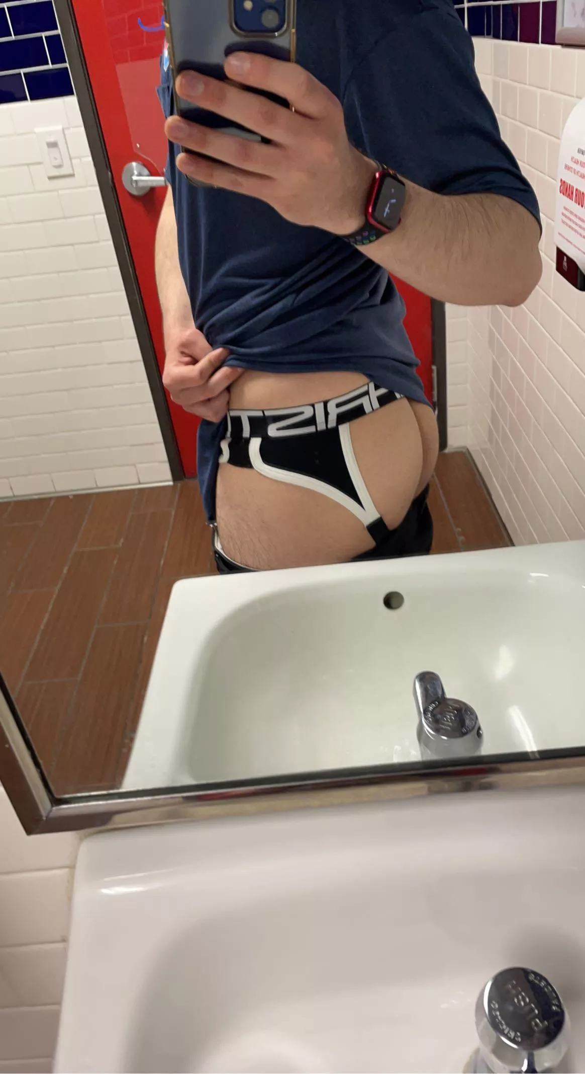 Feeling risky at work 