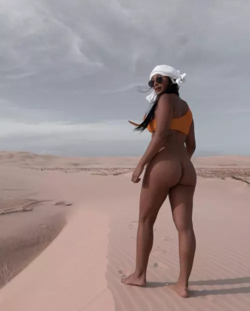 Flashing in the Sahara desert