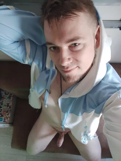 Good morning! Like to play in the morning?