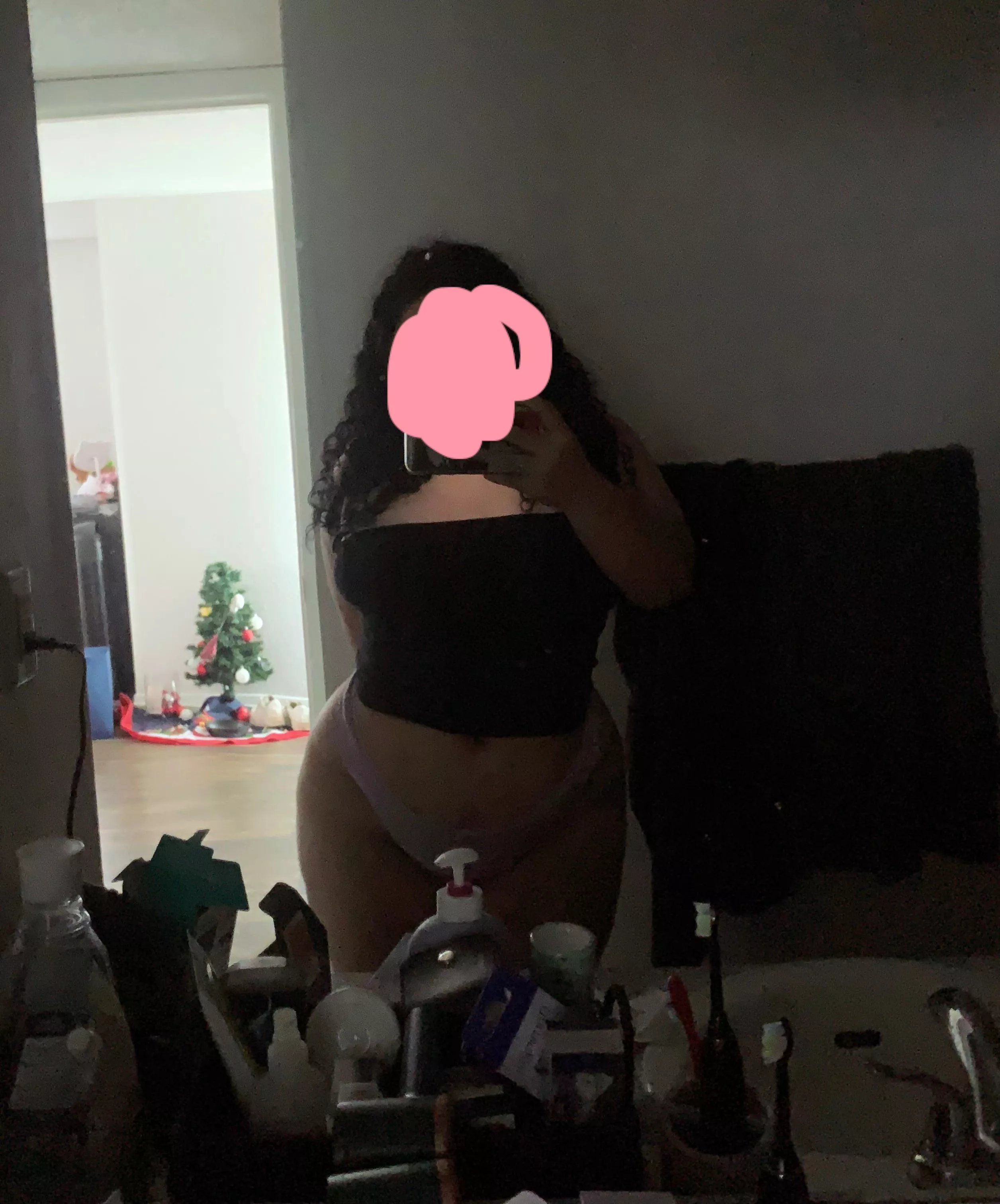 horny latina please me