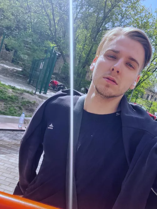 i hope everyone is having productive start of the week :)